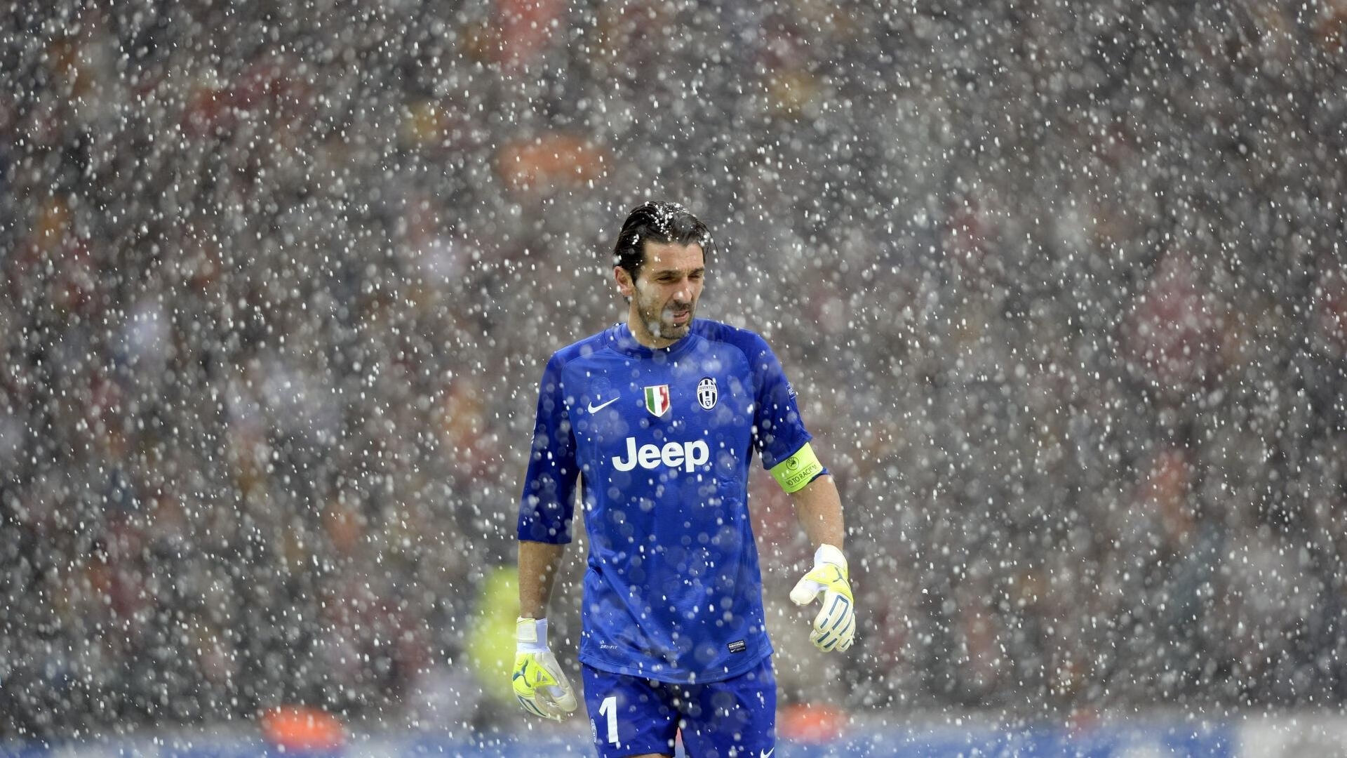 足球最新战报！阿根廷队迎战荷兰队，核心球员受伤，球队前景蒙阴影